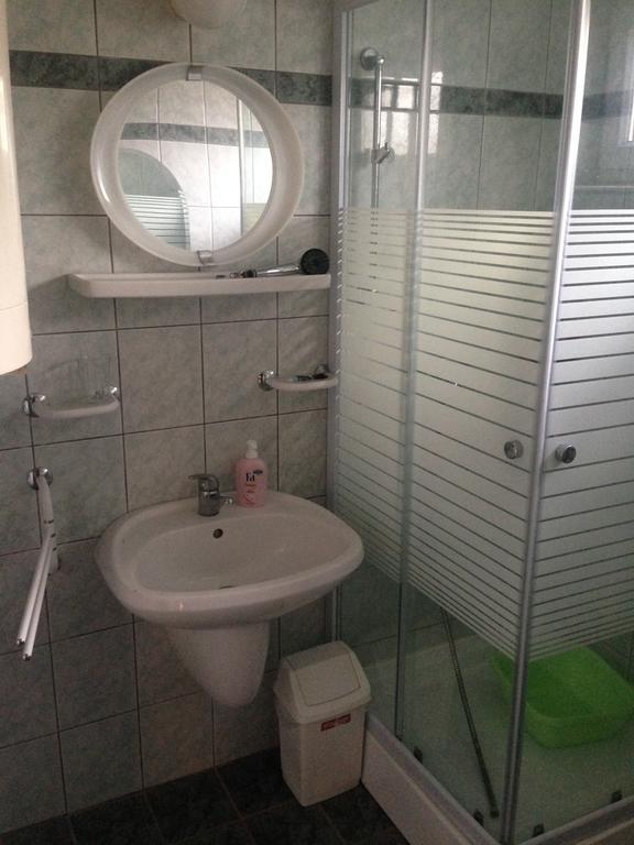 Ottó Nyaraló Révfülöp Exterior foto